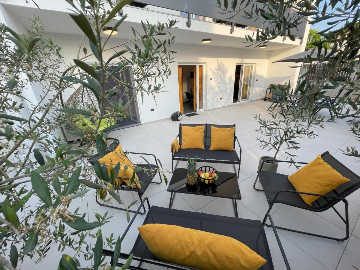 Apartment Valkane *